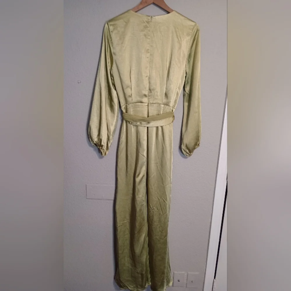 Revolve elliatt Kai Maxi Dress in Avocado - Picture 3 of 16